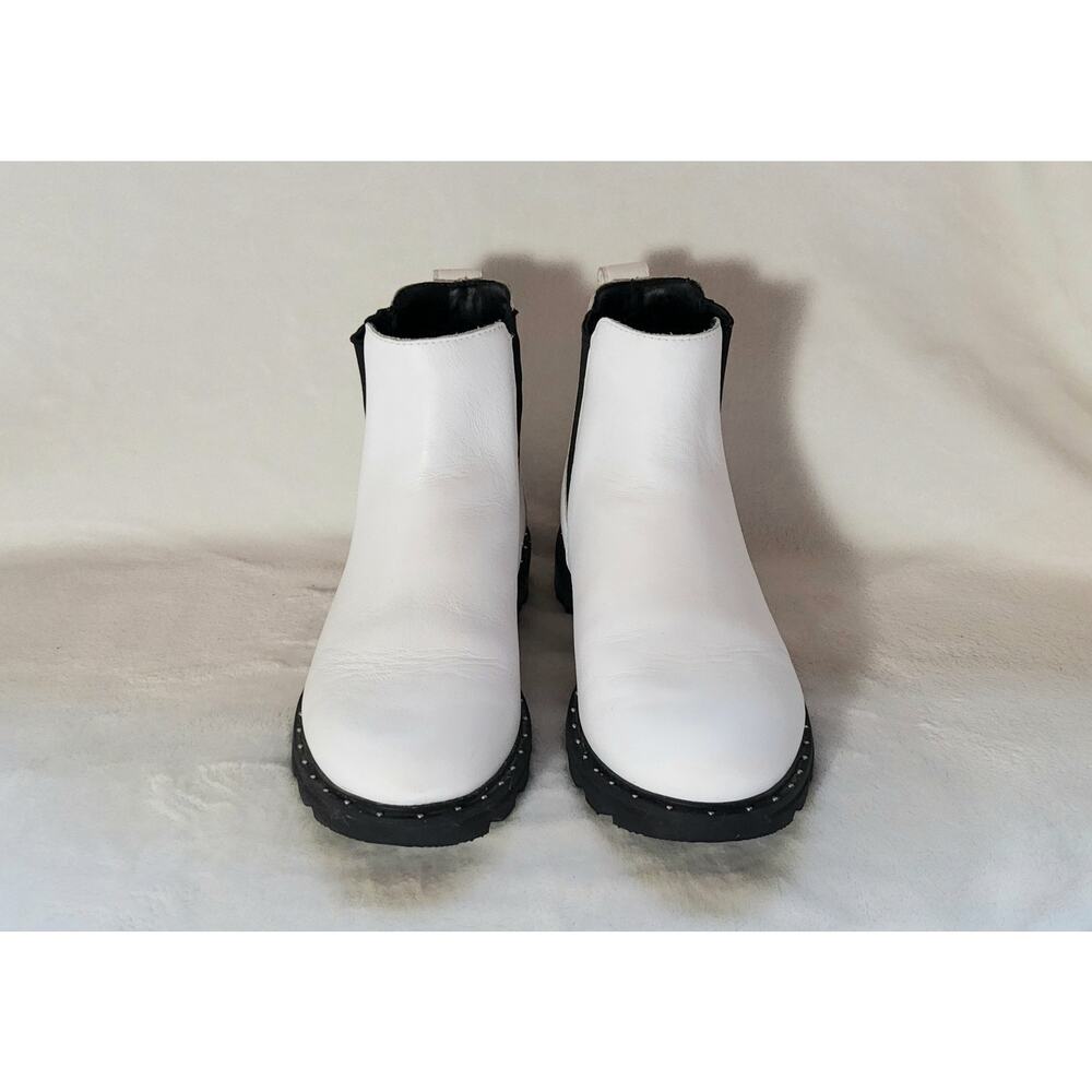 Sorel Lennox Chelsea white leather booties